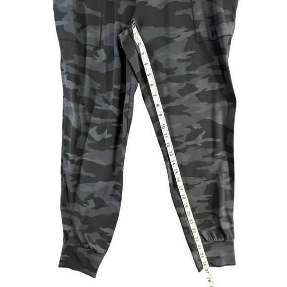 Athleta Salutation Jogger Womens S Black Camo Pockets High Rise Yoga Gym UPF50 - Picture 9 of 15